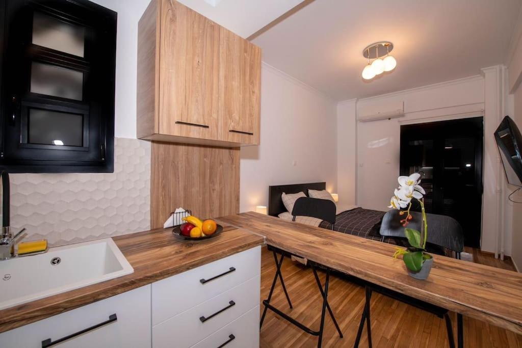 Apartament Athens Downtown Cozy Luxury Nest Zewnętrze zdjęcie
