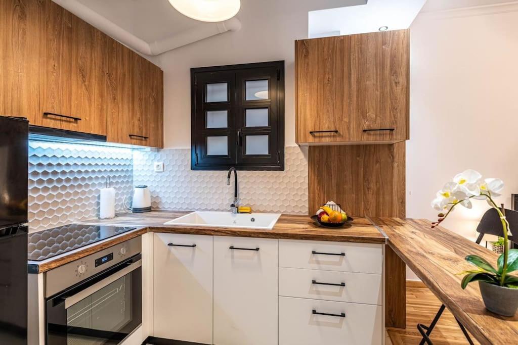 Apartament Athens Downtown Cozy Luxury Nest Zewnętrze zdjęcie
